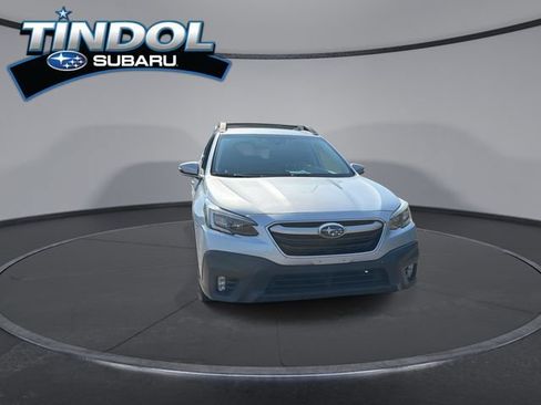 Used 2020 Subaru Outback Premium AWD/4WD image 2