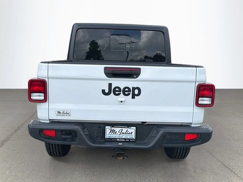 Used 2025 Jeep Gladiator Sport AWD/4WD image 5