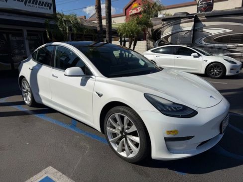 Used 2019 Tesla Model 3 Standard Range Plus RWD image 1