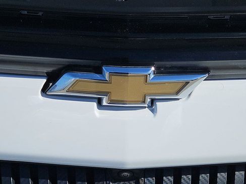 Used 2024 Chevrolet Equinox EV LT w/ LPO, Active Package FWD image 30