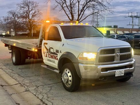 Used 2012 RAM 5500 2WD Regular Cab w/ PWR Accessory Group image 2