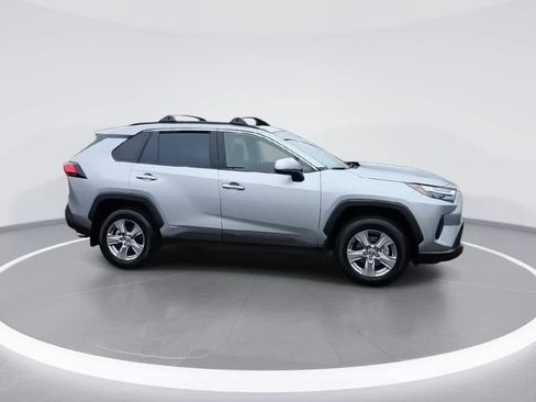 Certified 2025 Toyota RAV4 XLE w/ Convenience Package image 9