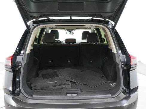 Used 2023 Nissan Rogue SV w/ SV Premium B Package AWD/4WD image 16
