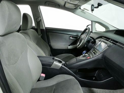 Used 2013 Toyota Prius Two FWD image 19
