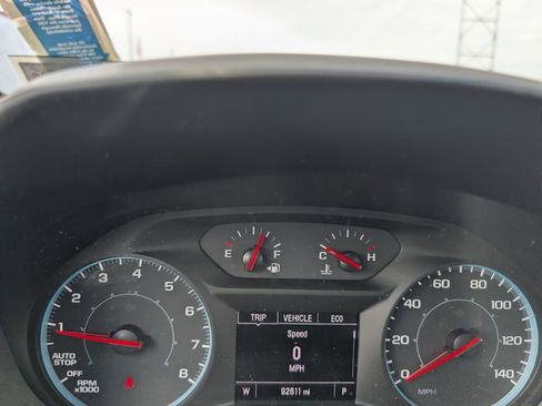 Used 2022 Chevrolet Equinox LS AWD/4WD image 16
