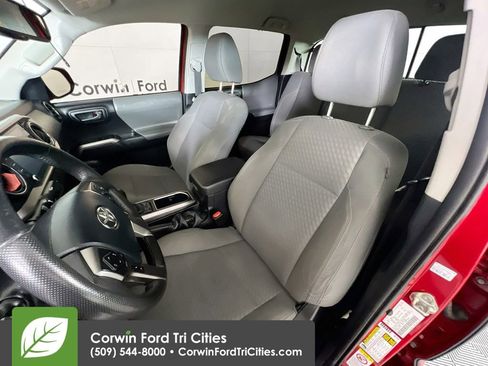 Used 2020 Toyota Tacoma SR5 image 22