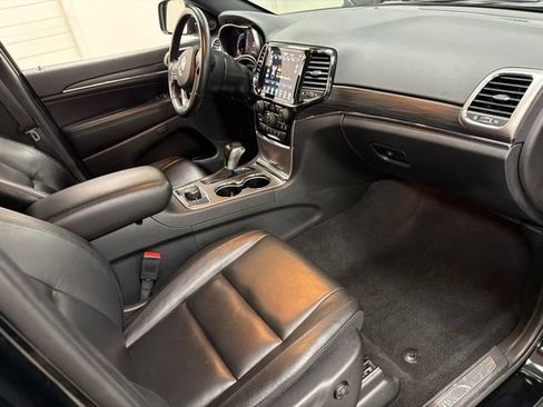Used 2022 Jeep Grand Cherokee Limited AWD/4WD image 10