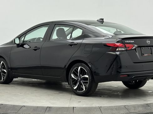 Used 2025 Nissan Versa SR w/ Trunk Package image 5