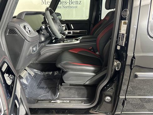 Used 2025 Mercedes-Benz G 63 AMG 4MATIC image 9