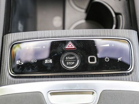 Used 2024 Mercedes-Benz EQS 580 4MATIC Sedan image 16