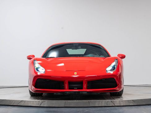 Used 2018 Ferrari 488 GTB RWD image 47