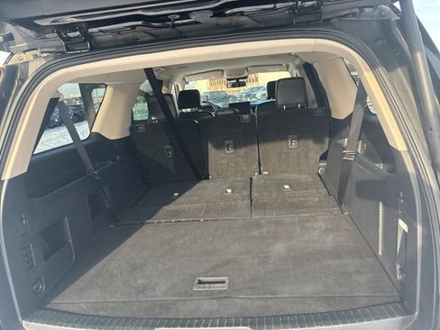 Used 2024 Ford Expedition Max XLT image 28