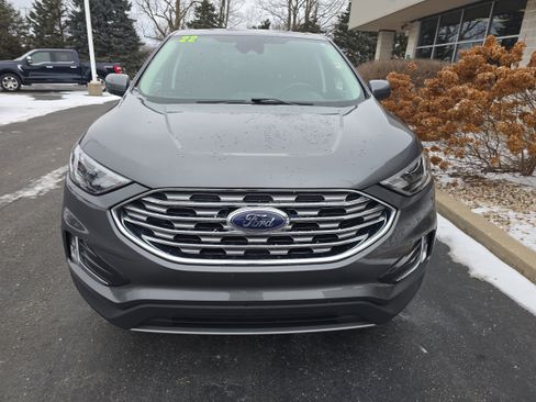 Used 2022 Ford Edge SEL w/ Convenience Package image 5