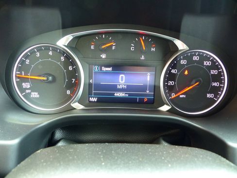 Used 2021 GMC Acadia SLE w/ Driver Convenience Package FWD image 27