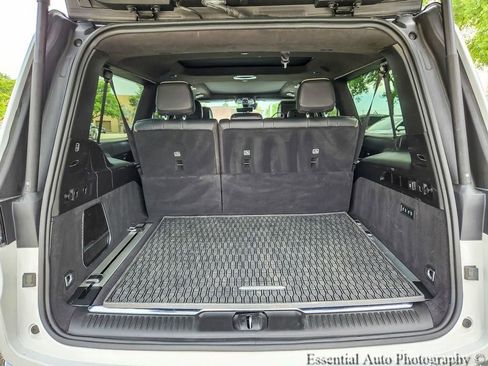 Certified 2024 Jeep Grand Wagoneer L Series III AWD/4WD image 24