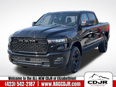 New 2026 RAM 1500 4x4 Crew Cab image 9