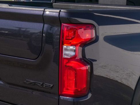 Used 2024 Chevrolet Silverado 1500 ZR2 w/ Technology Package AWD/4WD image 10