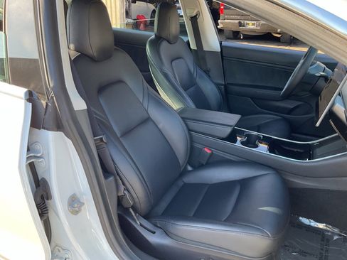 Used 2019 Tesla Model 3 Mid Range image 21