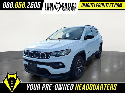 Used 2024 Jeep Compass Latitude w/ Altitude Special Edition AWD/4WD image 1