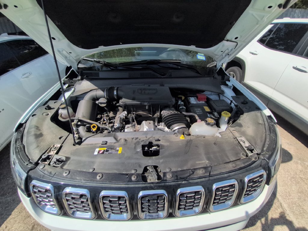 Used 2026 Jeep Compass Limited AWD/4WD image 8