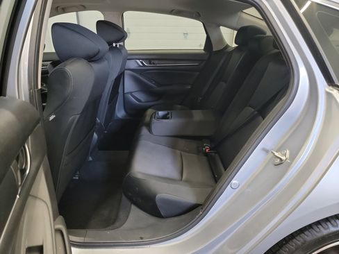Used 2019 Honda Accord EX image 28