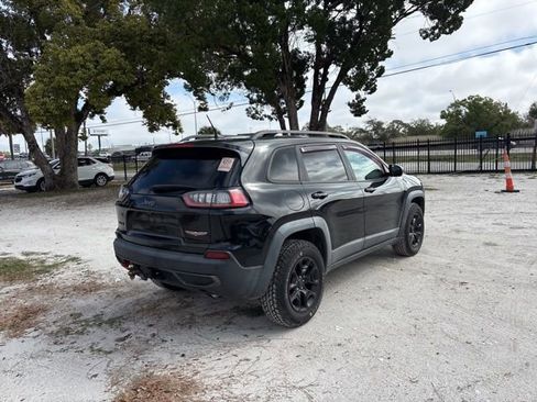 Used 2019 Jeep Cherokee Trailhawk w/ Cold Weather Group image 4