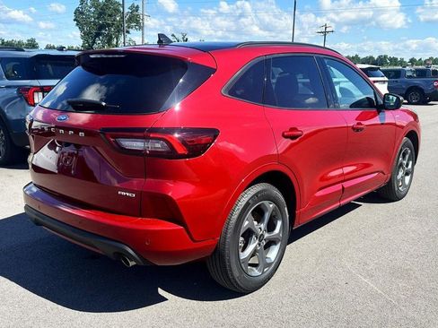 Used 2024 Ford Escape ST-Line w/ Tech Pack #1 AWD/4WD image 3