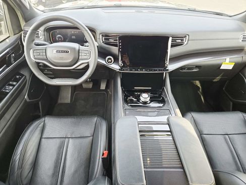 Used 2024 Jeep Wagoneer L 4WD w/ Premium Group I image 12