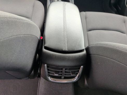 Used 2025 Chevrolet Malibu LT FWD image 34