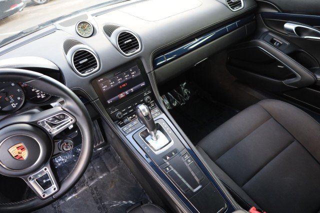 Used 2018 Porsche 718 Cayman w/ Sport Chrono Package RWD image 32