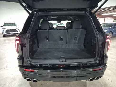 Certified 2024 Chevrolet Traverse RS w/ LPO, Floor Liner Package AWD/4WD image 28