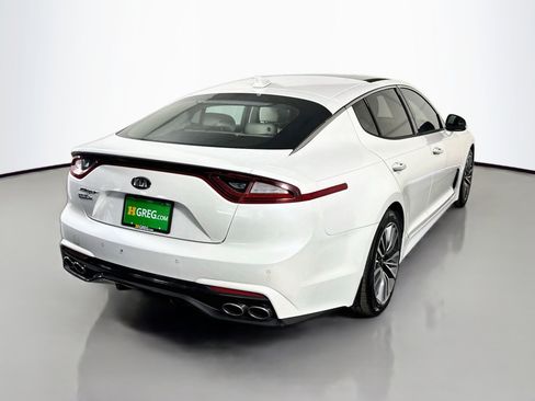 Used 2018 Kia Stinger Premium RWD image 10