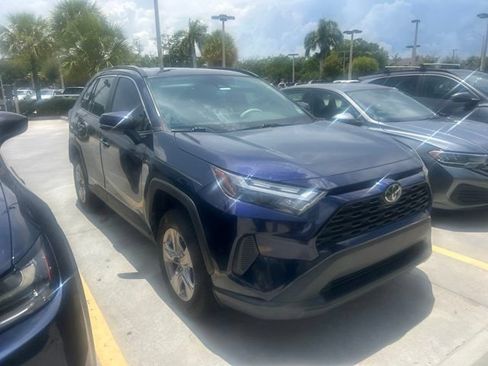 Used 2023 Toyota RAV4 XLE w/ Convenience Package FWD image 2