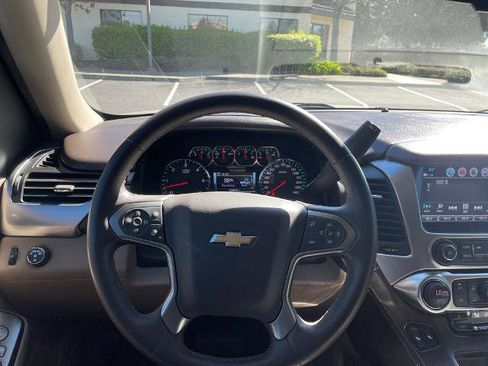 Used 2017 Chevrolet Tahoe LT w/ Luxury Package image 21