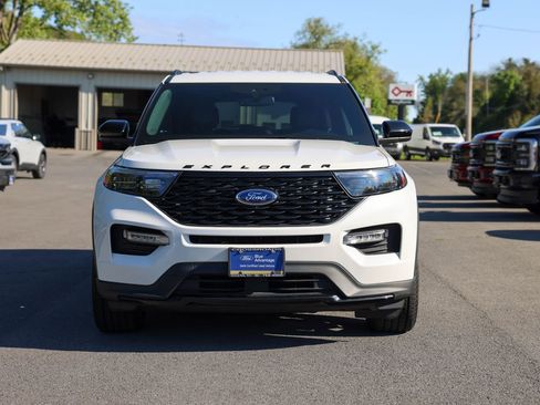 Certified 2022 Ford Explorer ST-Line w/ Class IV Trailer Tow Package AWD/4WD image 2