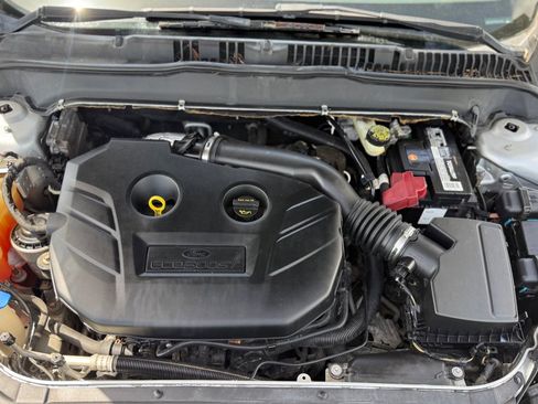 Used 2014 Ford Fusion Titanium AWD/4WD image 18