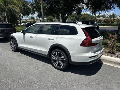 New 2026 Volvo V60 B5 Cross Country Plus w/ Protection Package Premier image 5