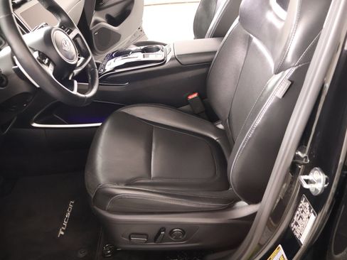 Used 2023 Hyundai Tucson Limited AWD/4WD image 12