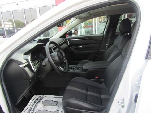 Used 2025 MAZDA CX-50 AWD 2.5 S w/ Weather Package image 11