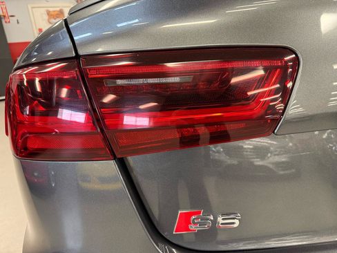 Used 2018 Audi S6 Prestige w/ S Sport Package AWD/4WD image 12