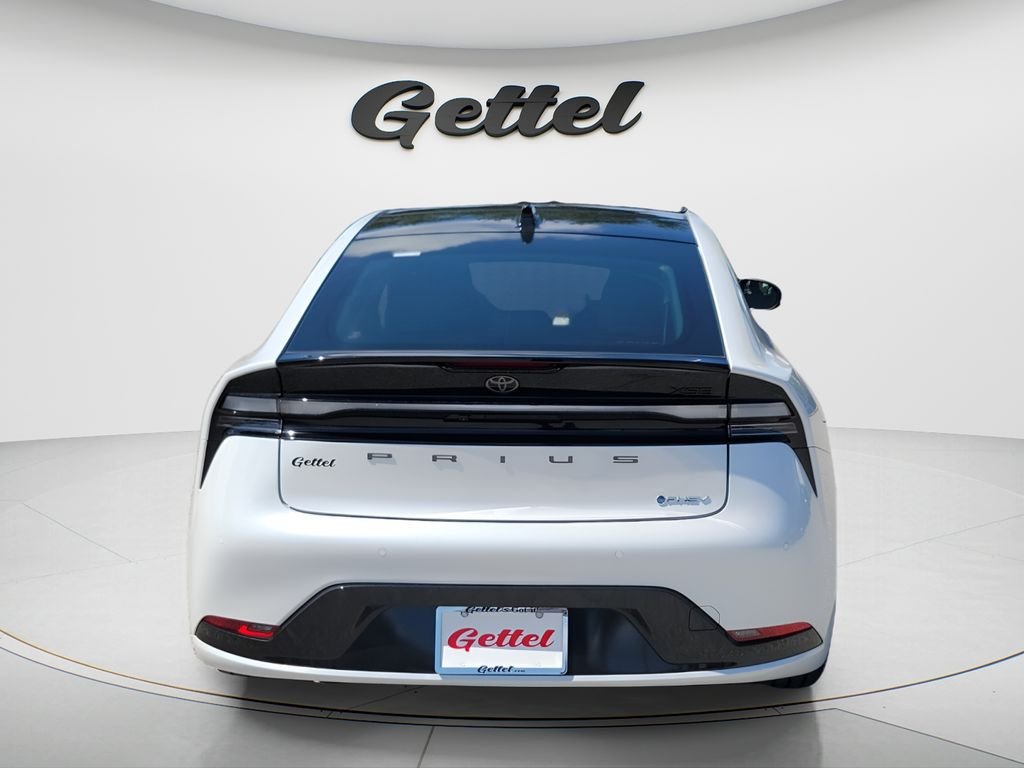 New 2026 Toyota Prius Plug-In Hybrid FWD image 6