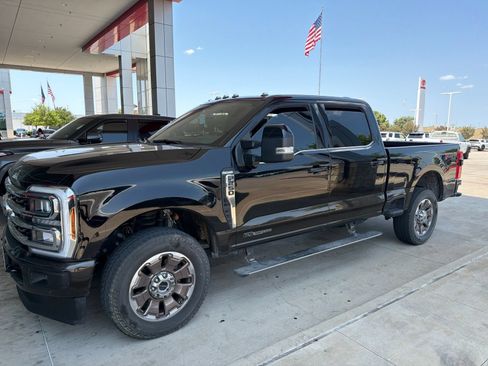 Used 2025 Ford F250 King Ranch w/ FX4 Off-Road Package AWD/4WD image 1