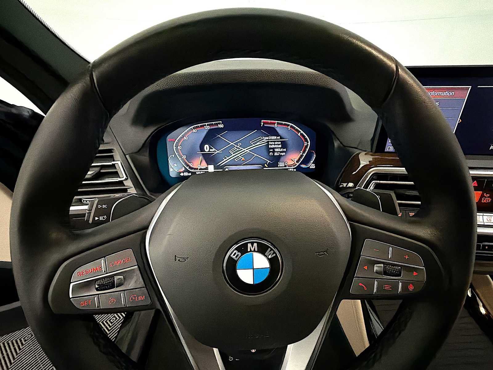 Used 2023 BMW X4 xDrive30i w/ Premium Package AWD/4WD image 13