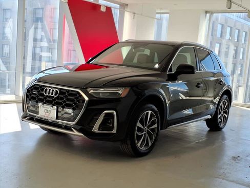 Certified 2023 Audi Q5 2.0T Premium w/ Convenience Package image 1
