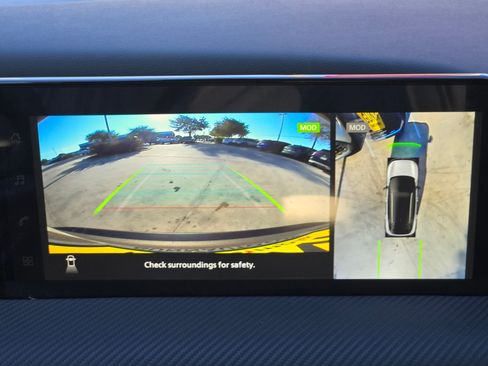 New 2026 Nissan Kicks SR image 14