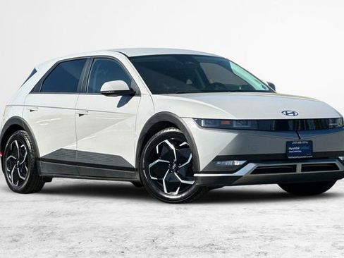 Used 2024 Hyundai Ioniq 5 SEL image 1