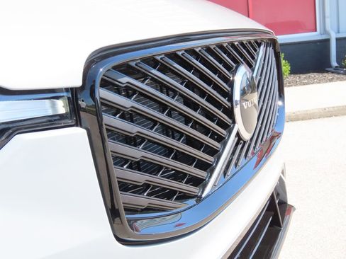 Used 2026 Volvo XC60 B5 Core w/ Protection Package Premier image 10