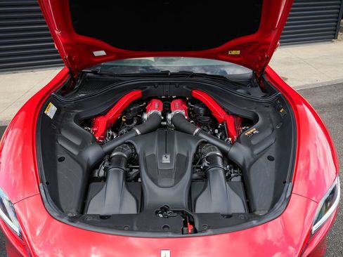 Used 2024 Ferrari Roma RWD image 10