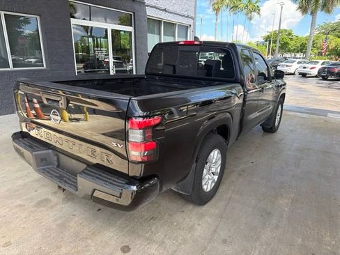 Used 2022 Nissan Frontier SV RWD image 5
