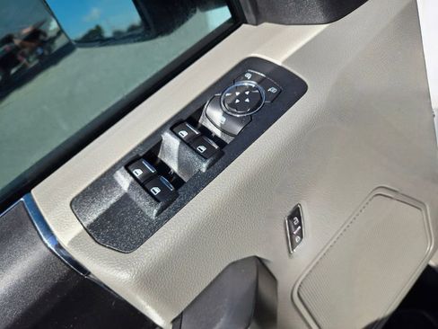 Used 2018 Ford F150 XLT AWD/4WD image 19